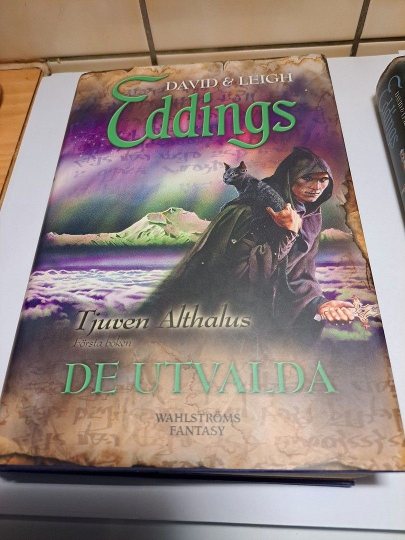 Eddings, De utvalda och Knivens sång