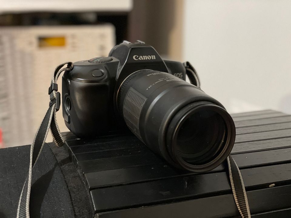 Filmikameroita ja objektiiveja Canon, Olympus