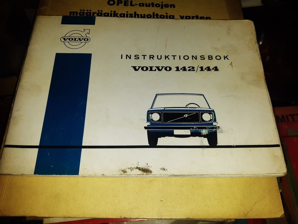 Volvo 142-144