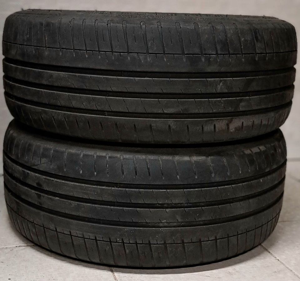 Michelin PilotSport 3 kesärenkaat 225 40 ZR19 93Y