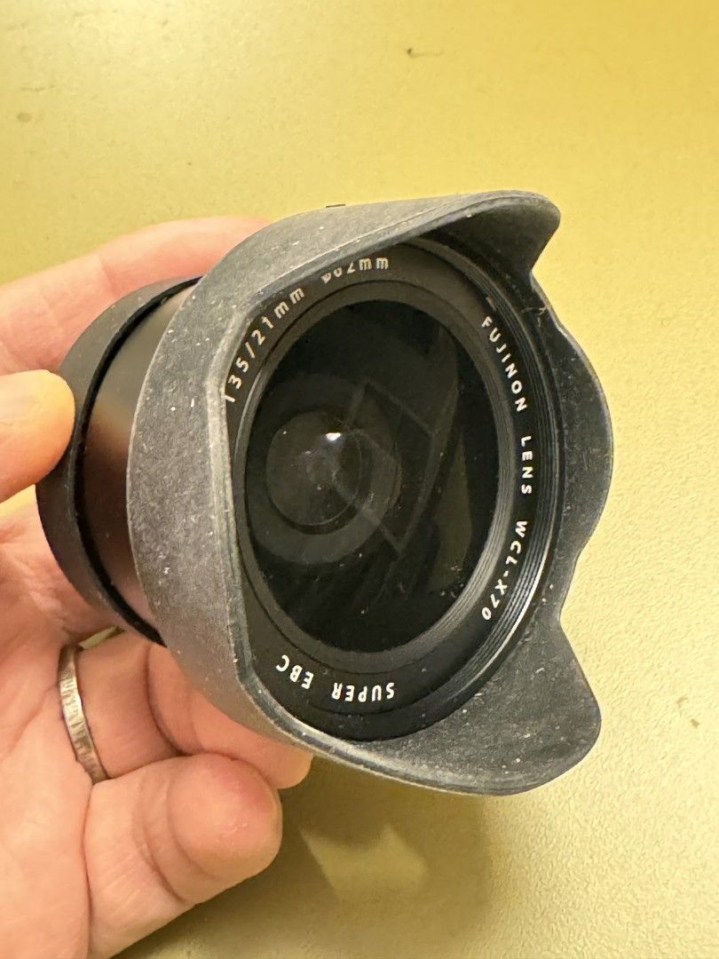 WCL-X70 laajakulma Fuji X100 ja X70 kameroihin