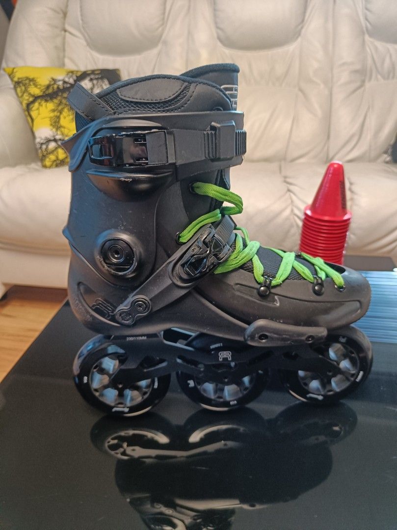 FR Skates FR1 310 Rullaluistimet koko 43