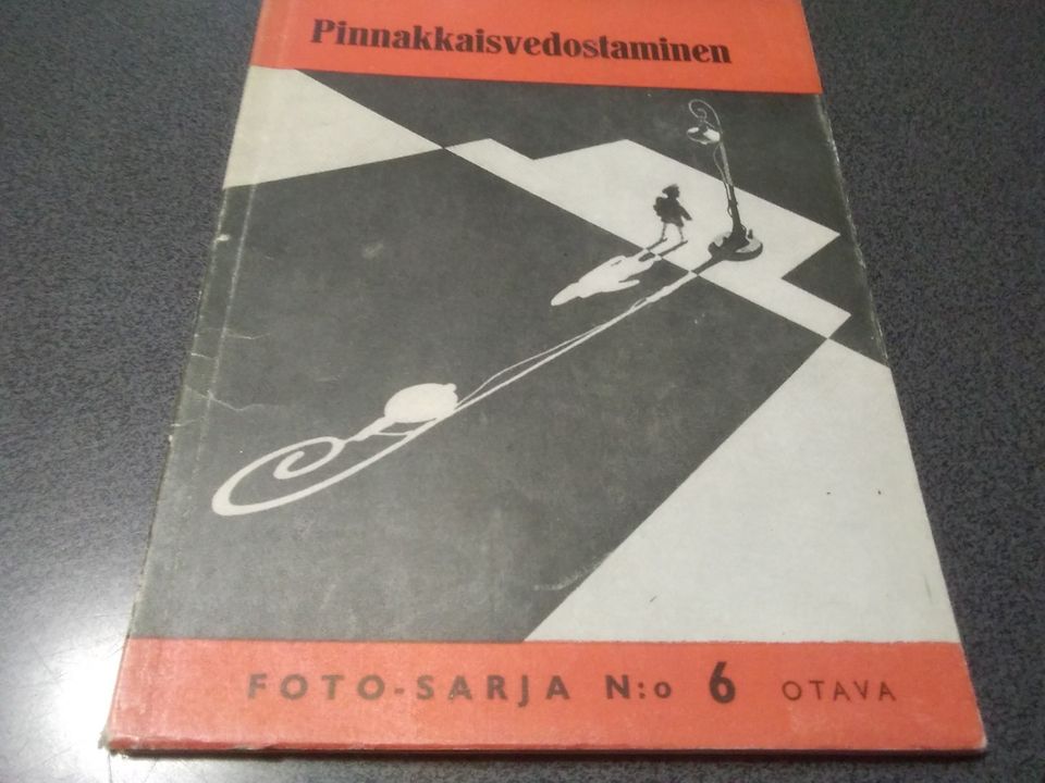 Pinnakkaisvedostaminen. Foto-sarja n:o 6