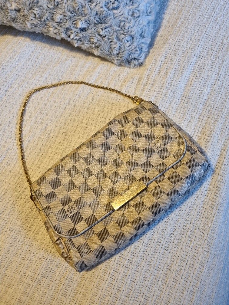 Louis Vuitton Favorite MM