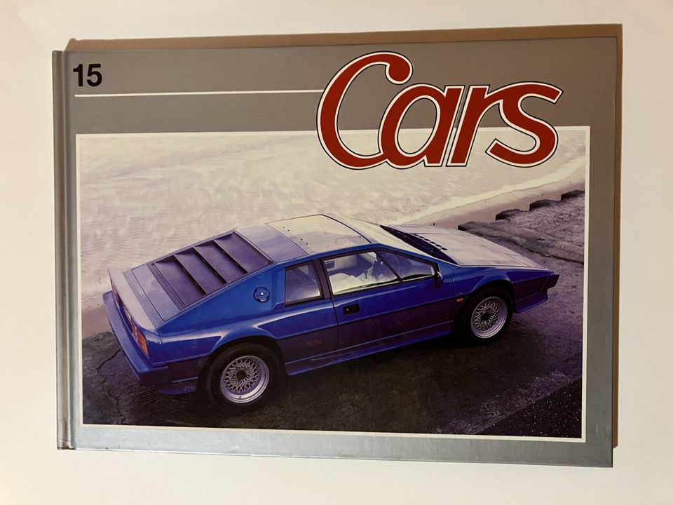 Cars Collection - Suuri tietokirja autoista 15