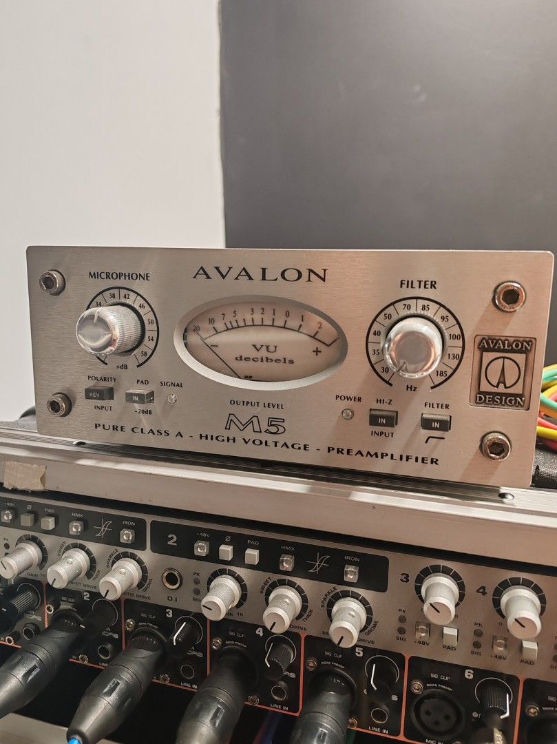 Avalon M5 mikrofonietuaste