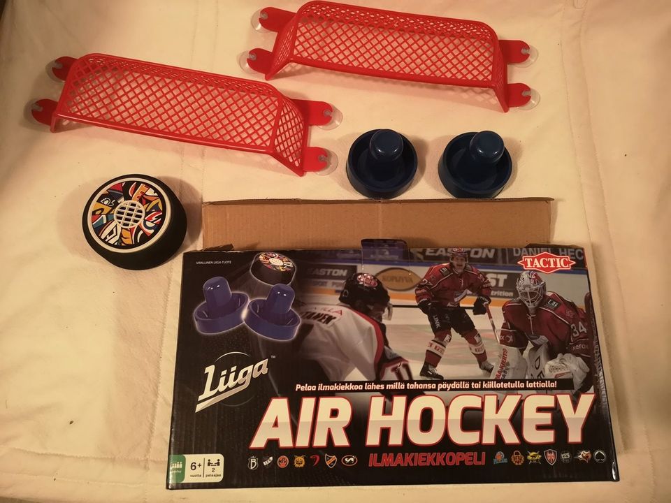 Tactic air hockey ilmakiekkopeli