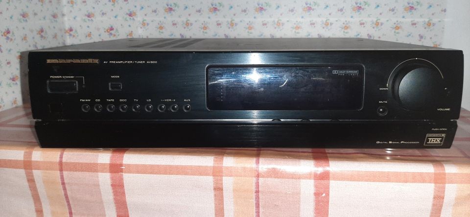 Marantz AV600 +Nad 910