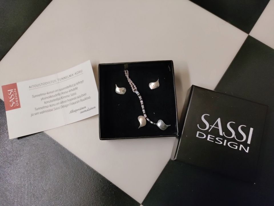 Sassi design kaulakoru+korvakorut