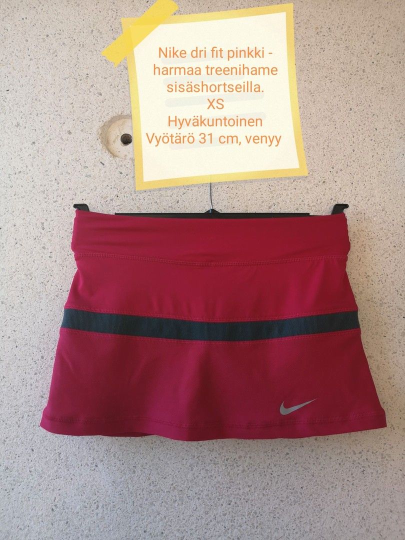 Nike Dri fit pinkki urheiluhame shortseilla xs