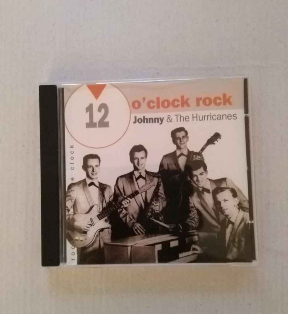 CD Johnny & Hurricanes 12 o' clock rock