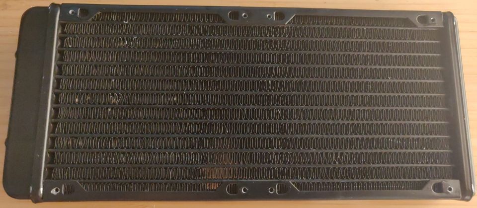 Thermaltake Pacific R240 Radiator