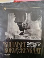 Kultaiset korvarenkaat