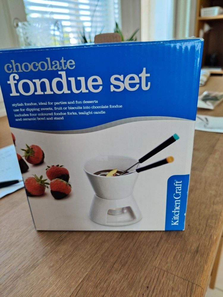 Chocolate fondue set