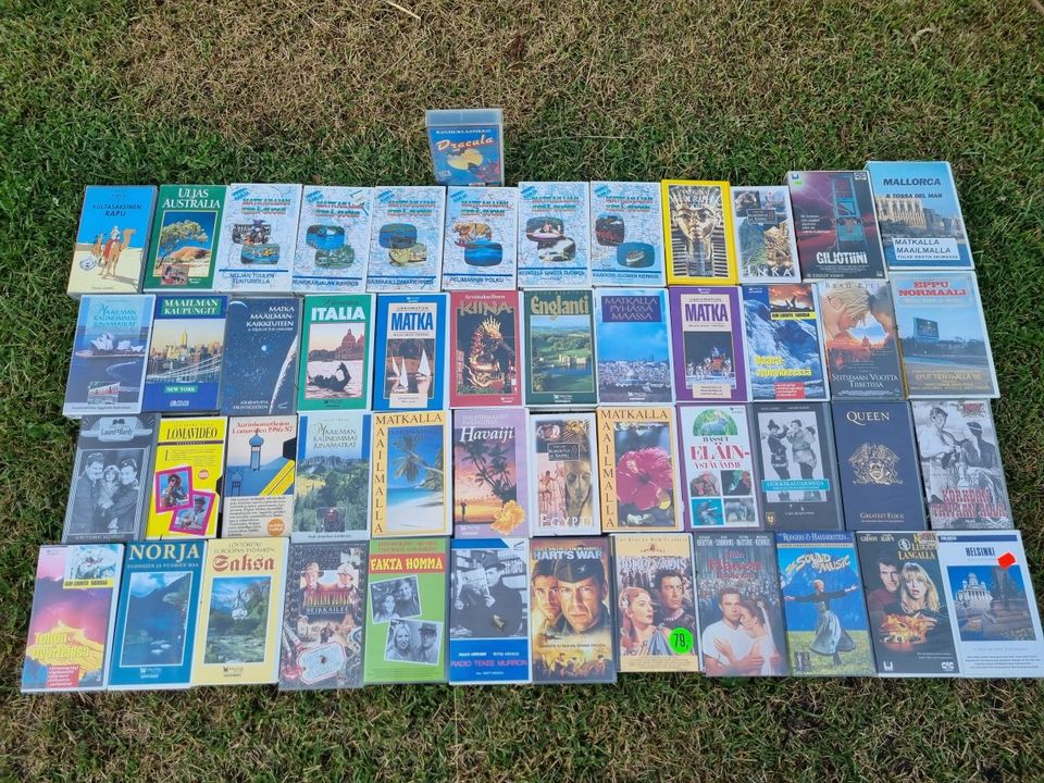 VHS laatikko 6. (49 elokuvaa)