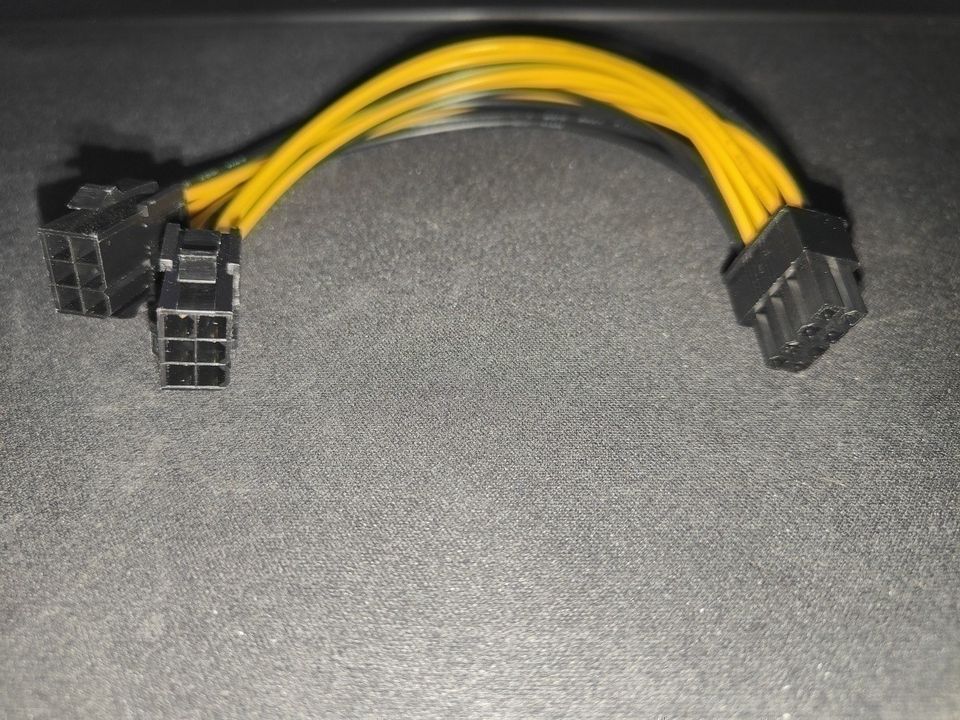 Virta-adapteri 2 x 6pin to 8pin