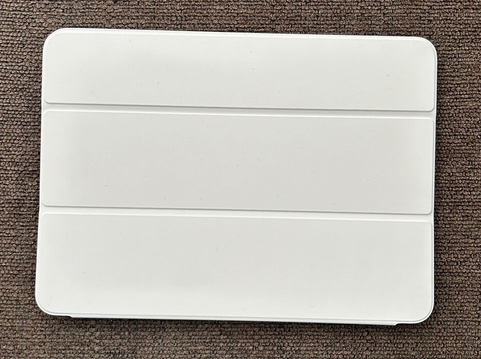 Apple Smart Folio iPad Pro 11" white color