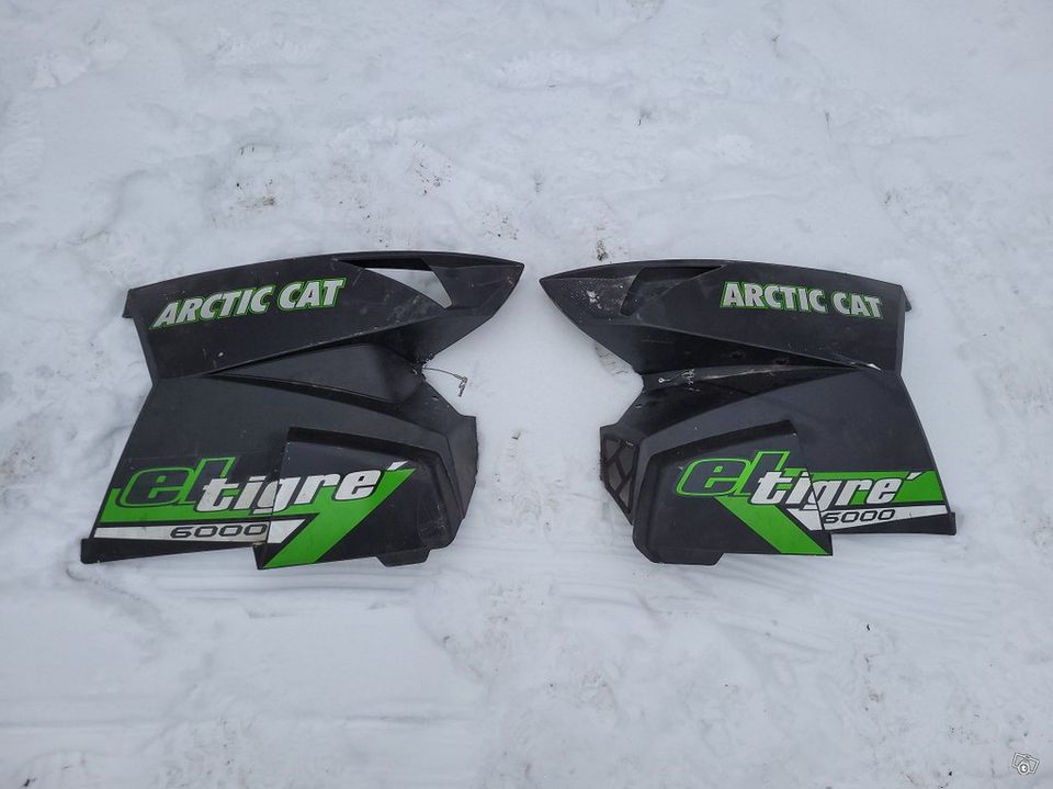 Arctic cat sivuposket