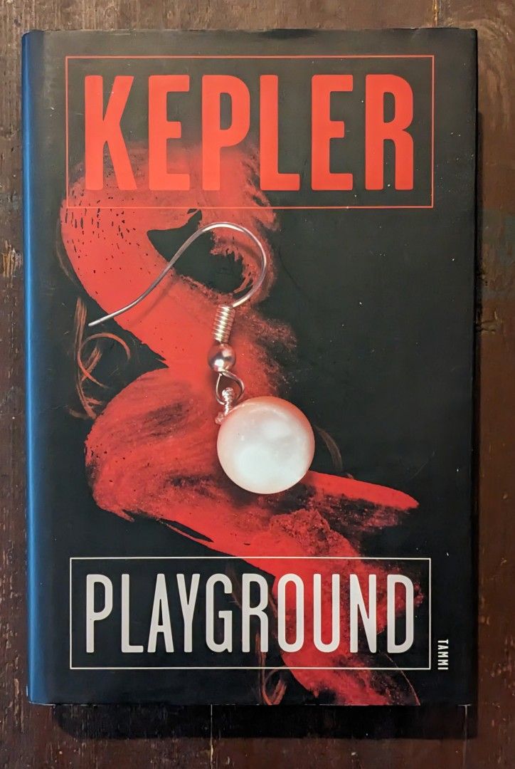 Lars Kepler, Playground