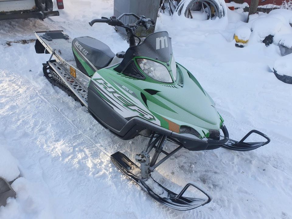 Arctic cat m1000 osina