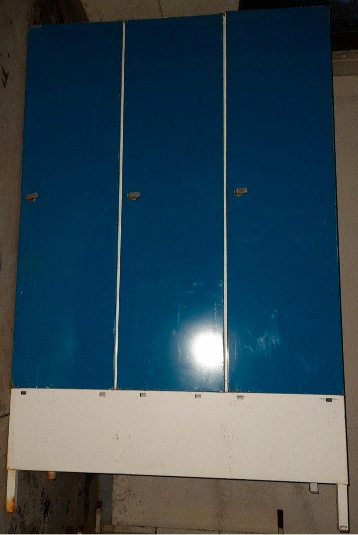 Pukukaappi sininen 3 ovea (p6)