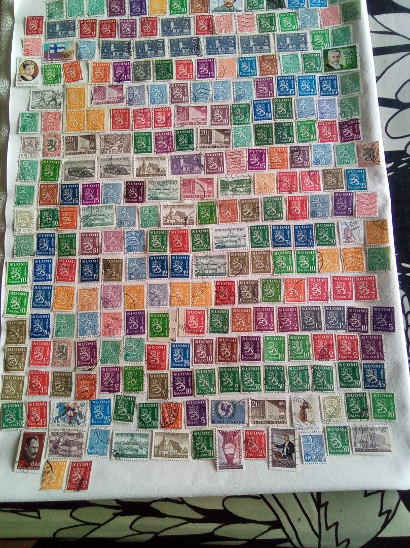 Vanhoja suomalaisia postimerkkejä n.280 kpl