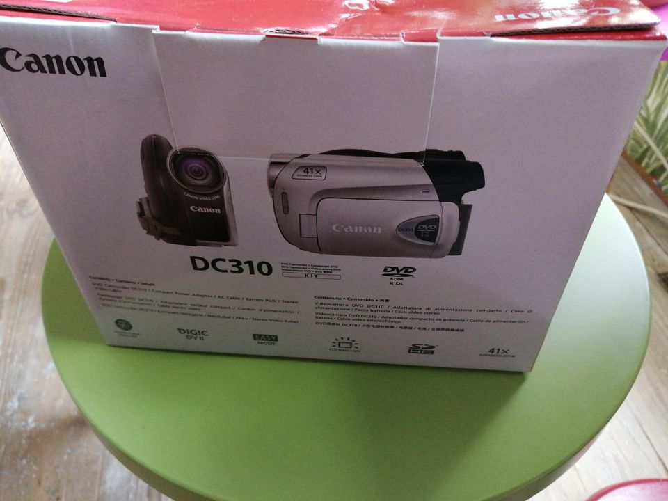 Canon DC 310 Digitaalivideo kamera