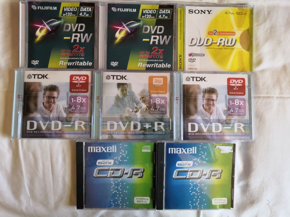 DVD-RW ja DVD-R , tyhjiä