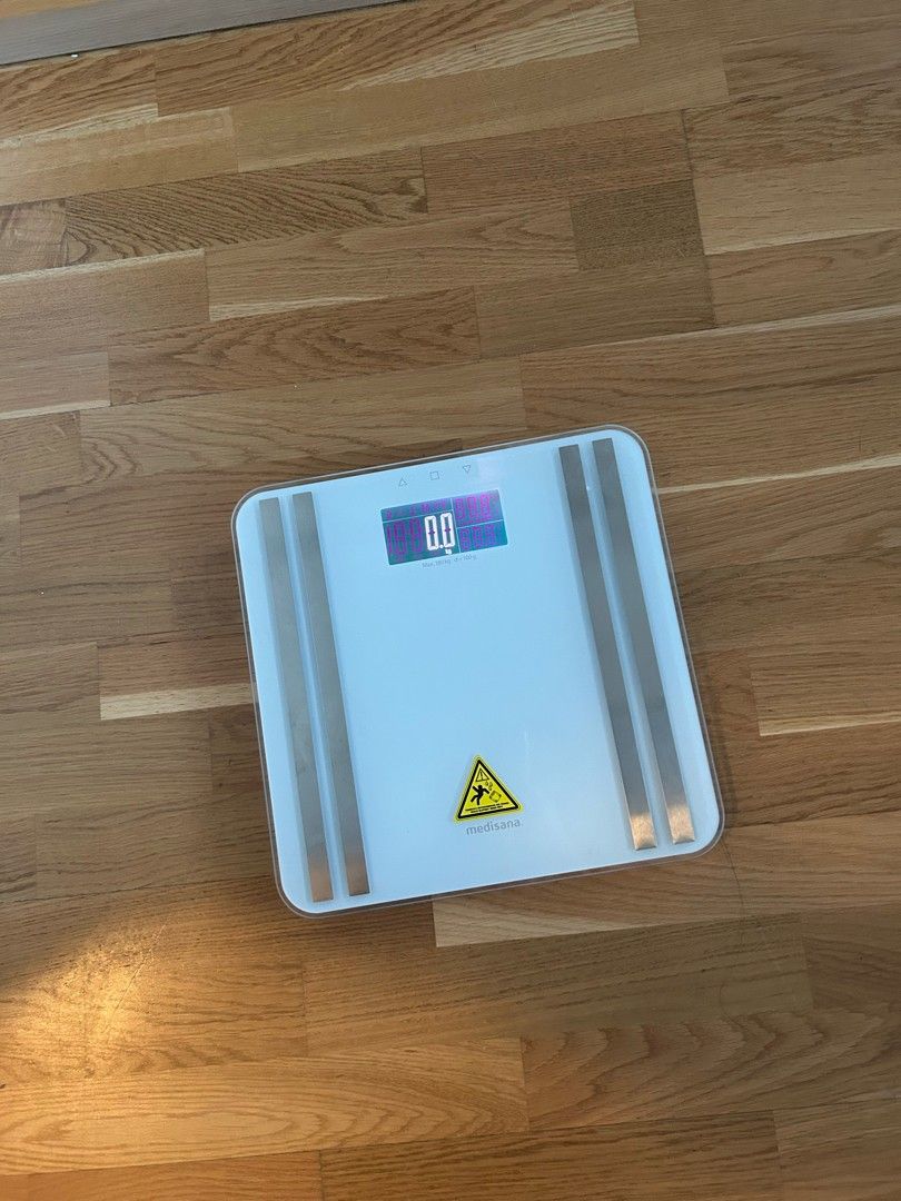 Medisana BS465 body analysis scale