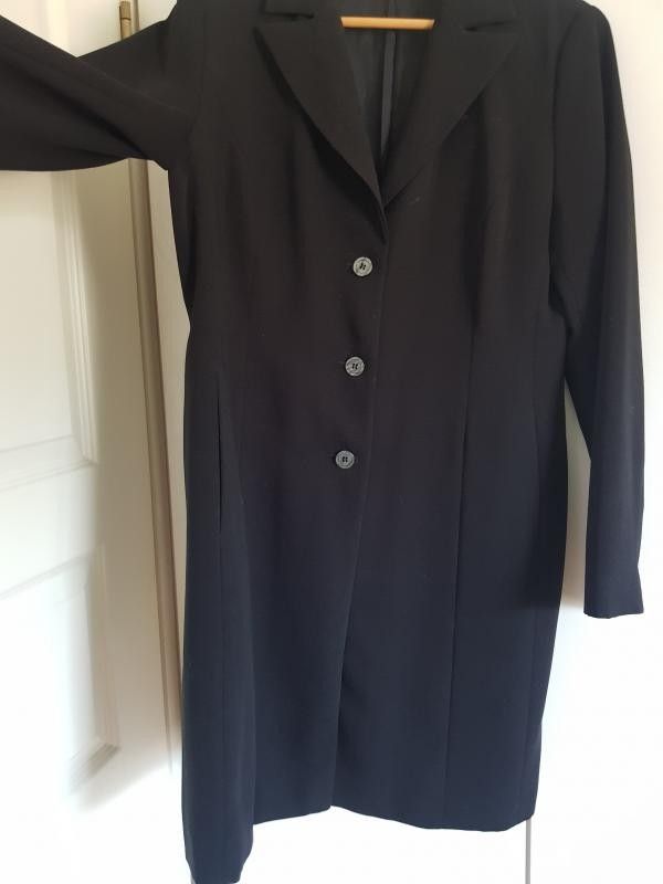 Martinelli musta pidempi jakku / takki 40