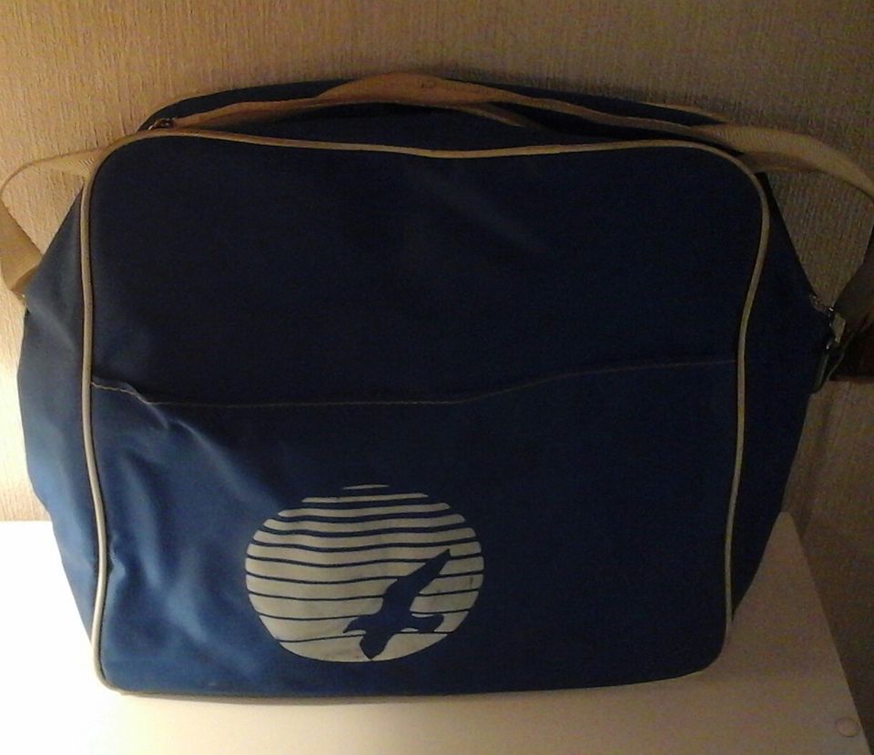 Vanha Finnairin laukku