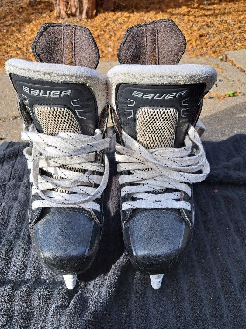 Bauer Supreme S180