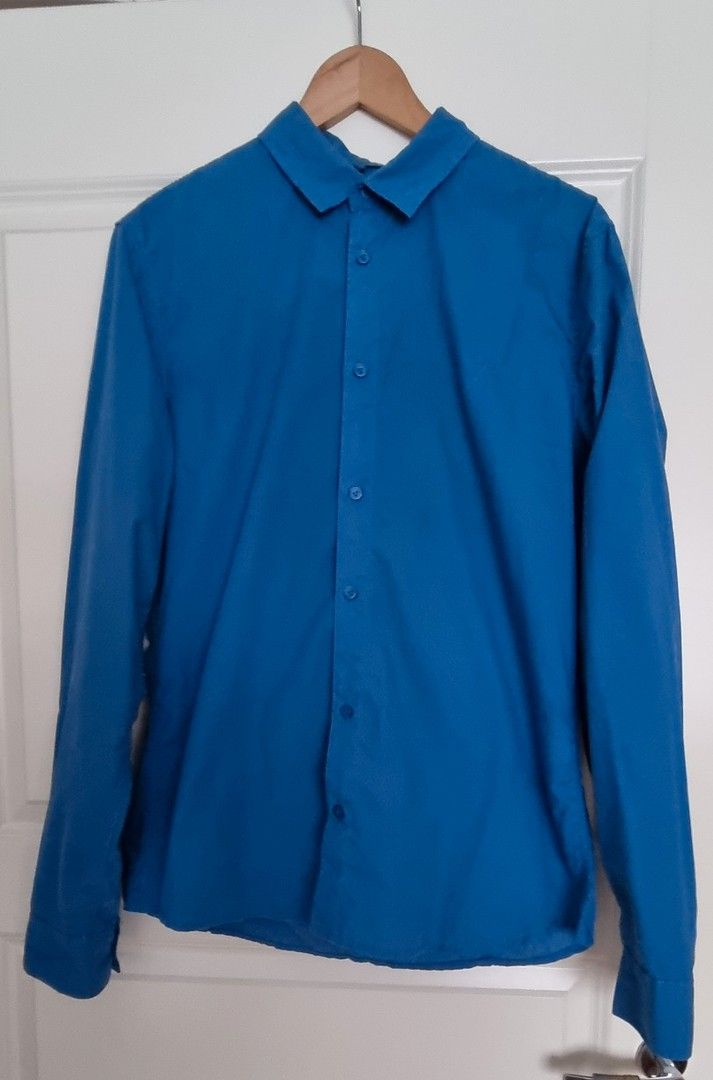 Sininen paitapusero koko M