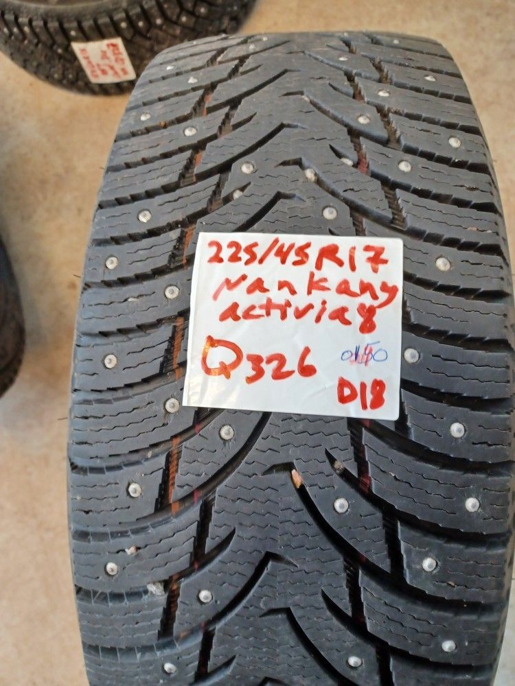 Nastarenkaat 225/45R17 86T nankang Q326