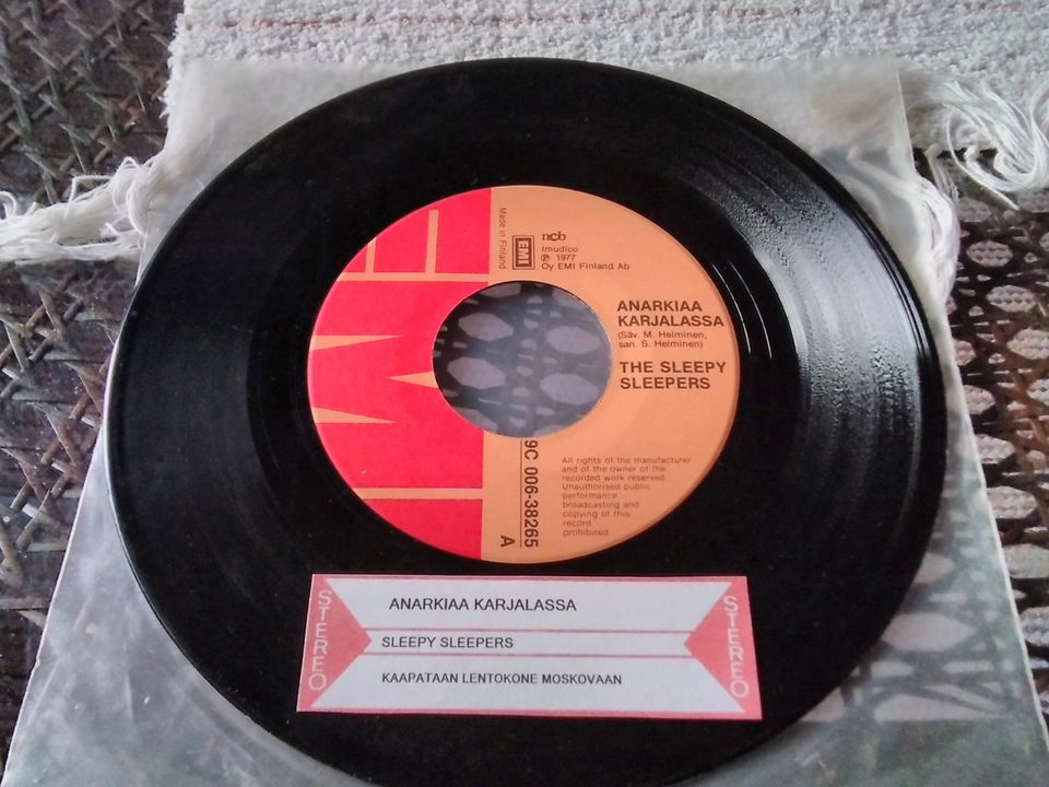 The Sleepy Sleepers 7" Anarkiaa Karjalassa