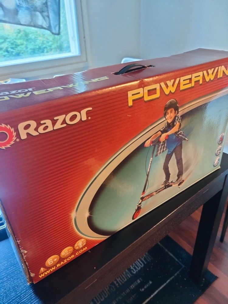 Razor Powerwing