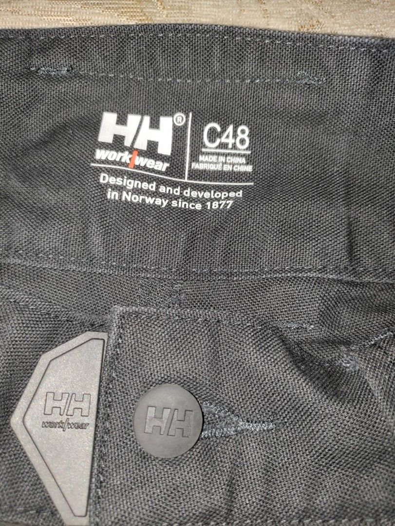 Helly Hansen työhousut koko C48