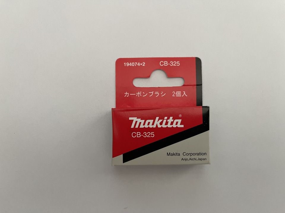 Makita 194074-2 CB-325 hiilet