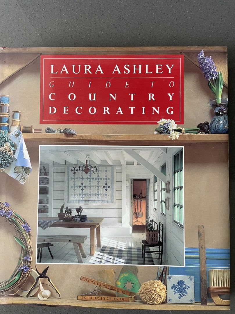 Laura Ashley Guide to Country Decorating