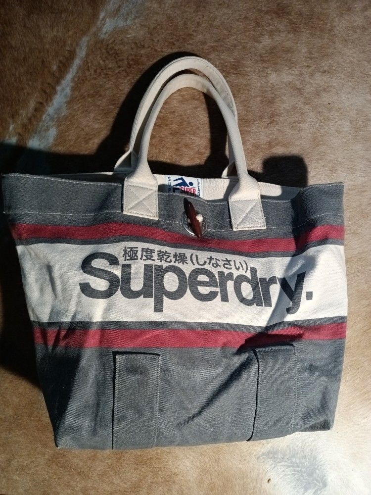 Superdry iso markiisikangas laukku