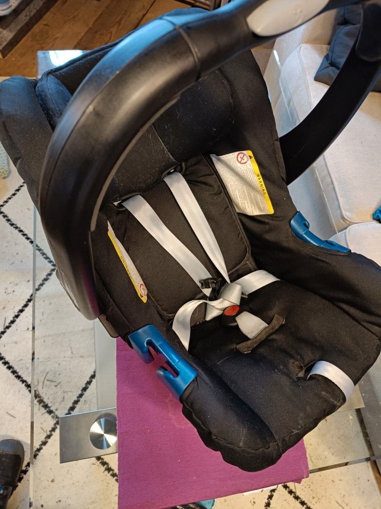 Britax kaukalo