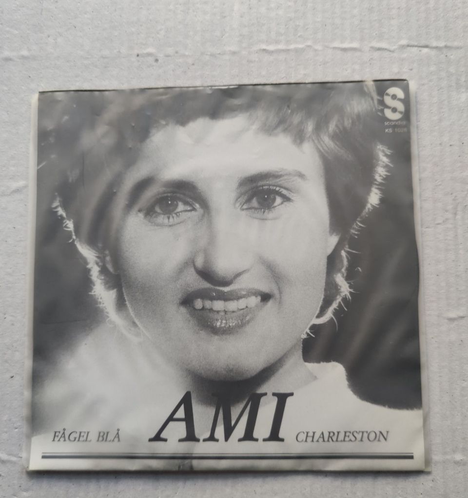Vinyyli Ami/Fågel blå 7"/45 rpm