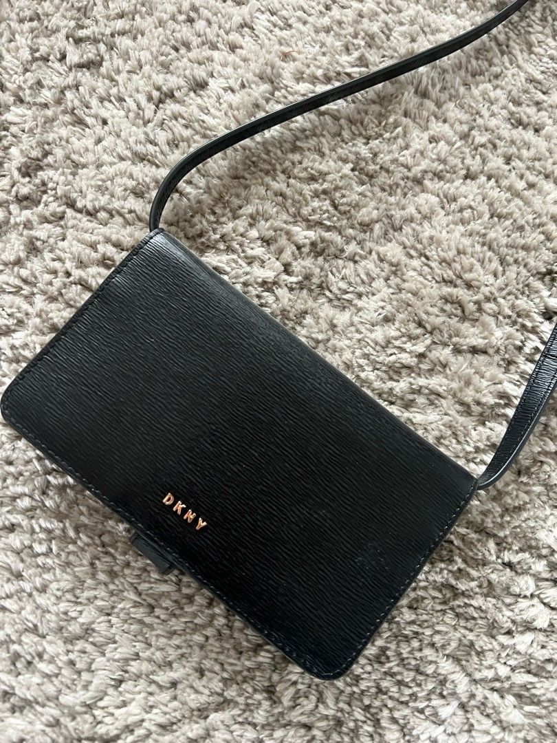 DKNY lompakkolaukku