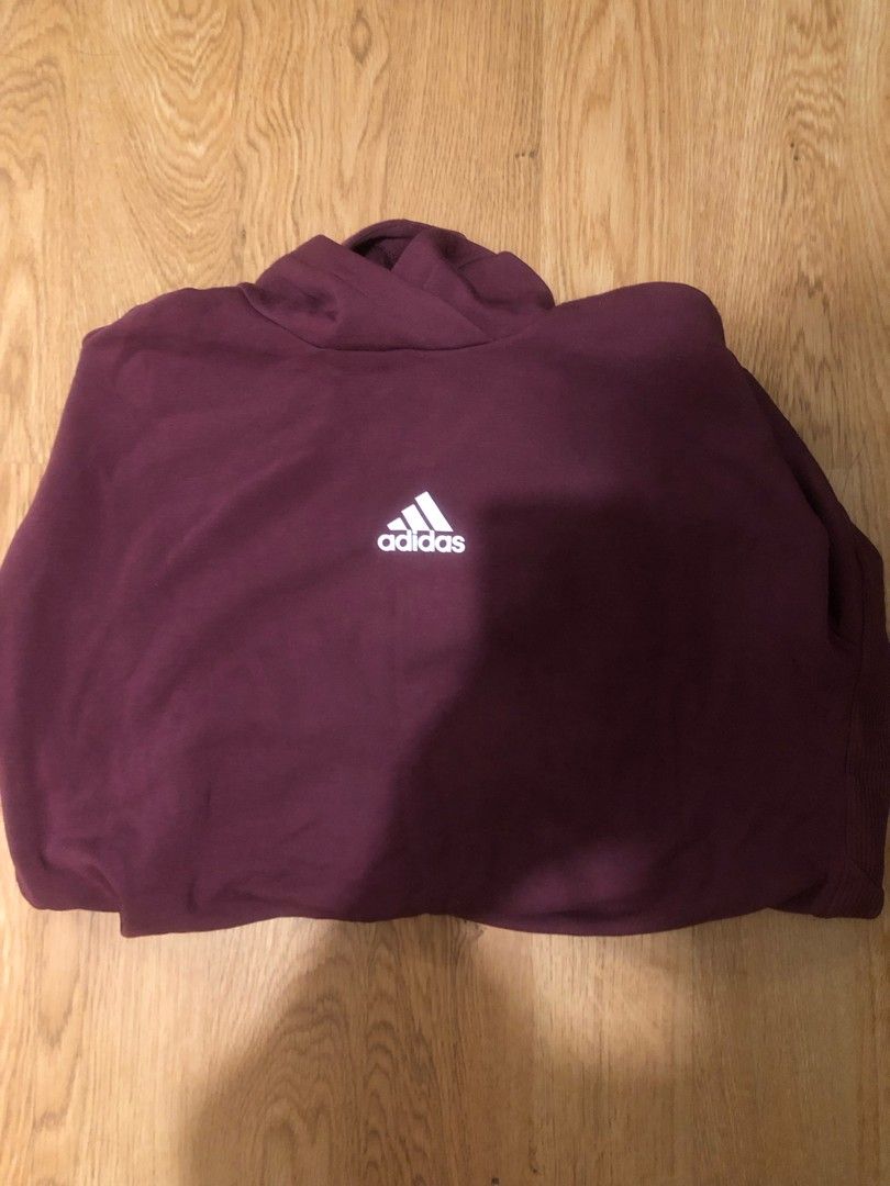 Adidas huppari