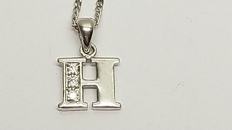 H kirjainriipus zirkoneilla, hopea 925