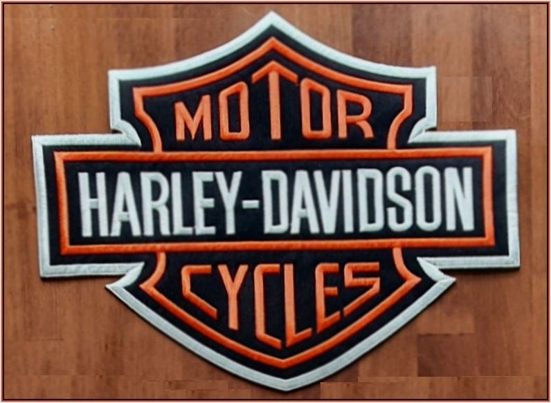 Iso Harley-Davidson kangasmerkki (24 x 31cm)