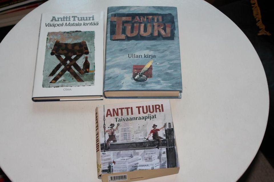Antti Tuuri Kirjoja