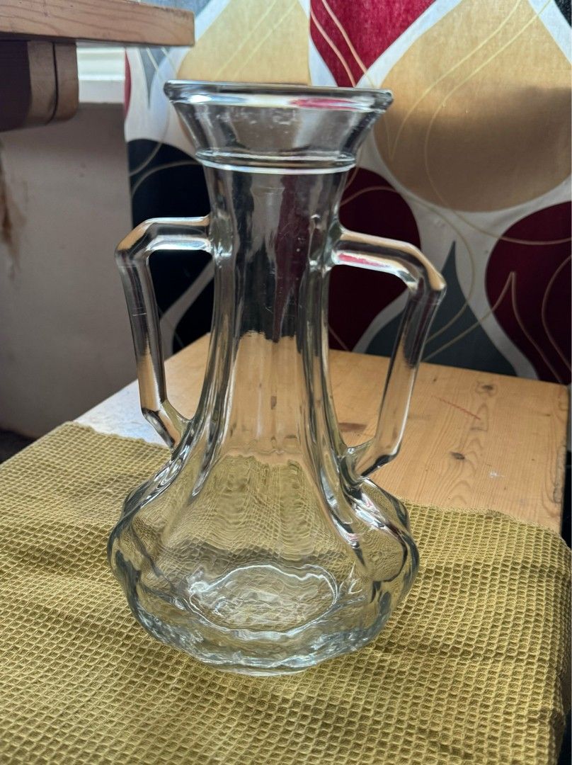 Vanha decanter, maljakko