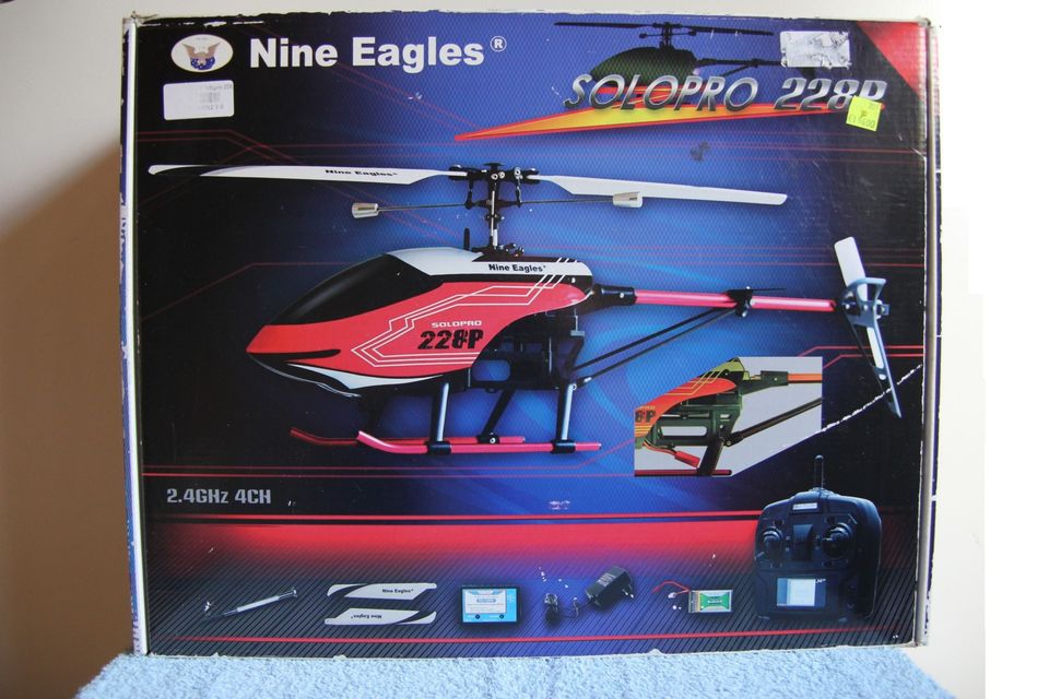 Nine Eagles Solo Pro 228 helikopteri