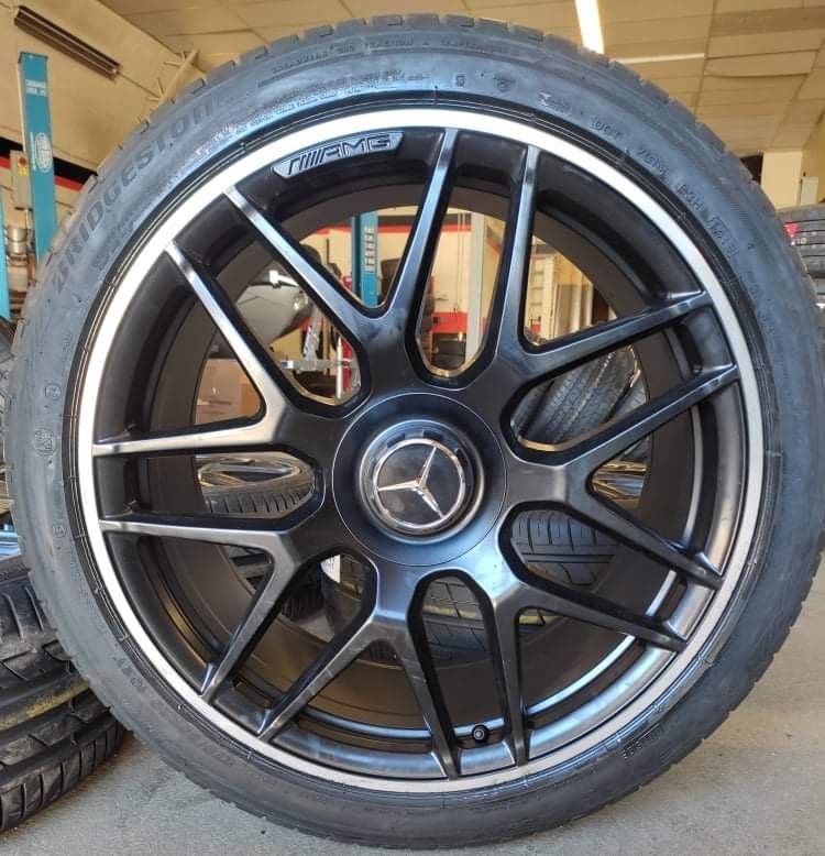 Mercedes-Benz 20x8.5/20x9.5+245/40R20 Bridgestone